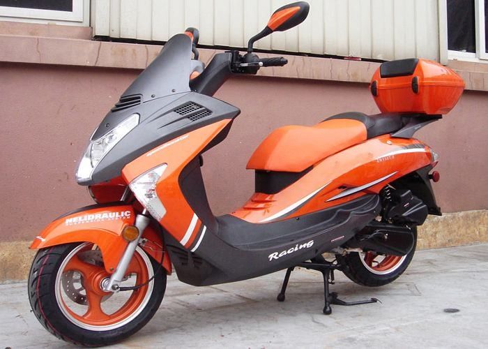V scooter de gaz du phare 150cc de style, scooters alimentés au gaz avec 2 miroirs de vue arrière