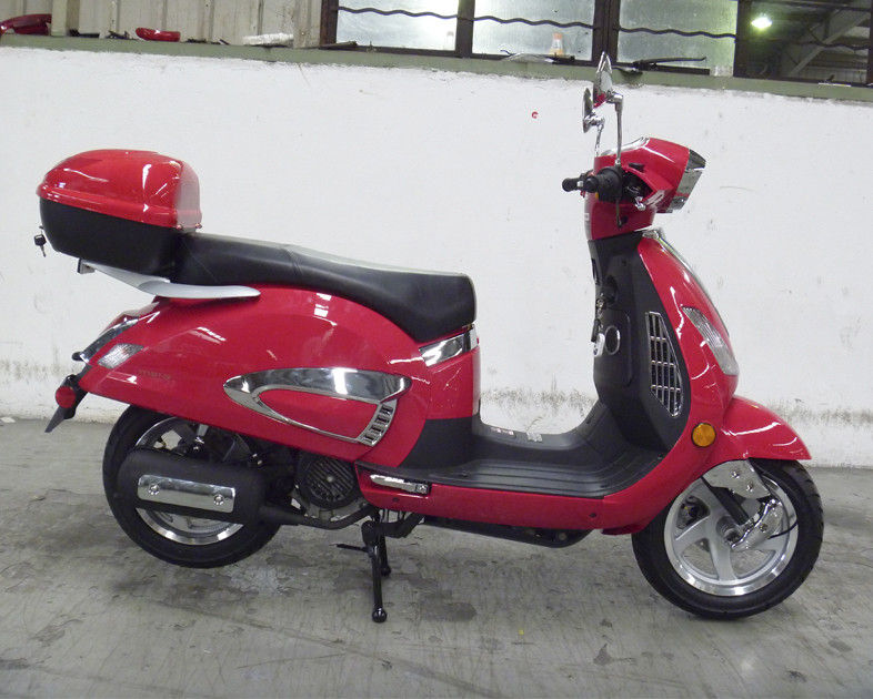Miroir de vue arrière rouge de Madame 150cc Scooter With de scooteur adulte intéressant de forme