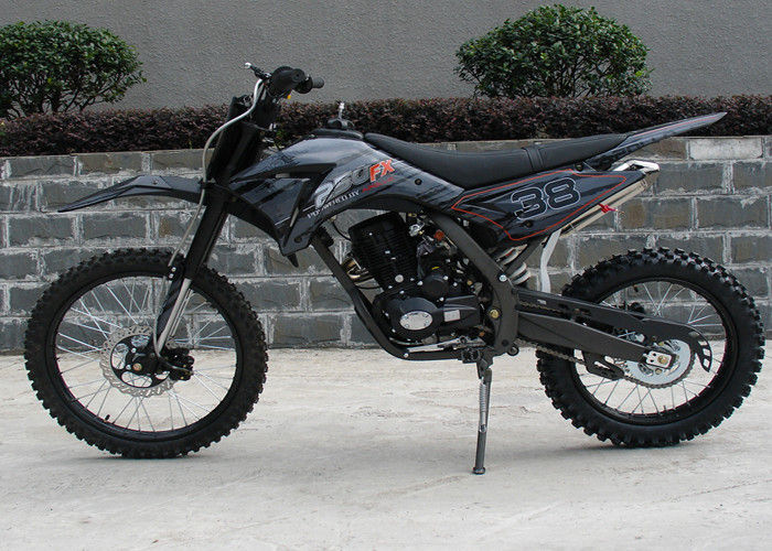 Noir de moto de vélo de saleté du style 250cc d'Apollo avec le réservoir de stockage de pétrole de la transmission manuelle 8L