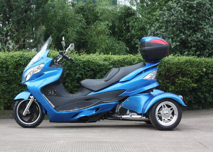 Yamaha a copié le scooter 300cc, motocyclette complètement automatique de 3 roues de 3 roues avec l'inverse