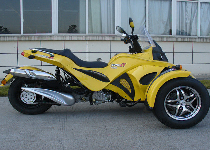 Moto arrière de roue de frein à disque tri avec deux la course refroidie à l'eau de roues avant 4