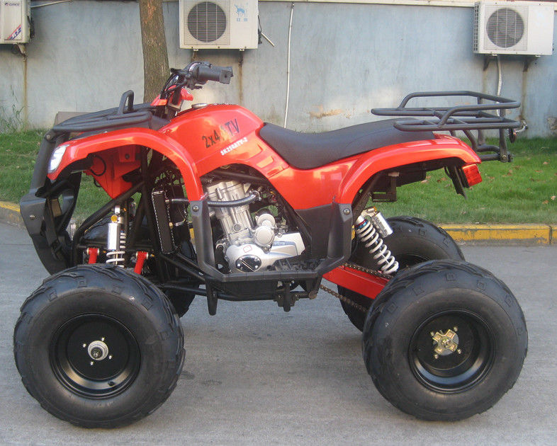 4 refroidis à l'eau roulent tout le véhicule de terrain ATV 150CC avec la commande 3.9HP à chaînes