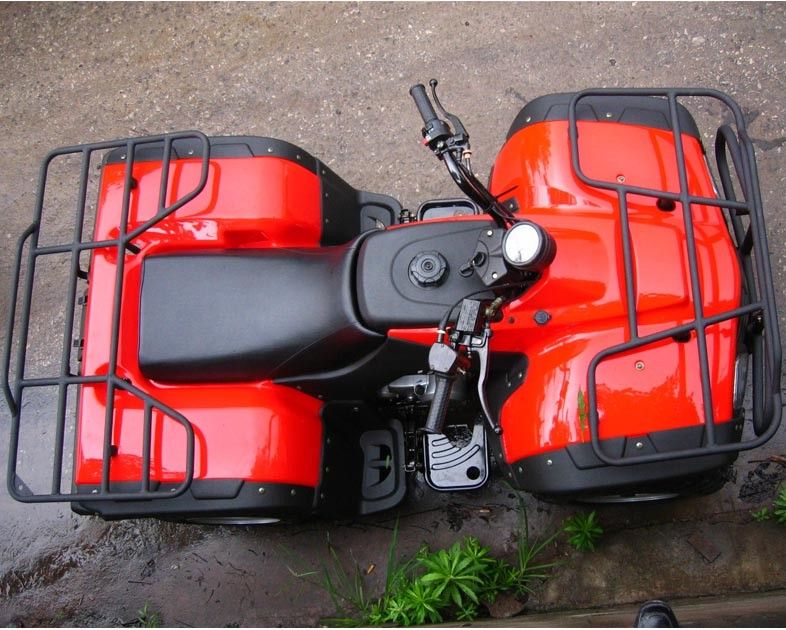 Le moteur de service de voiture à quatre roues fait du vélo 250cc 4 le rouleur ATV avec la commande d'axe de grande taille