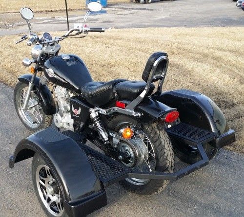 l'air 250cc a refroidi le scooter de tricycle de 3 roues avec le cylindre simple, le système de refroidissement 4-Stroke