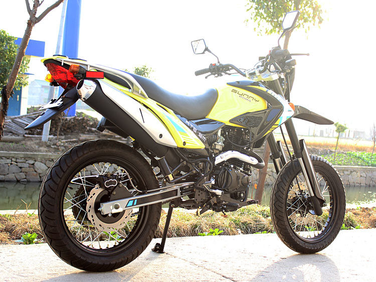 250cc choisissent la moto de vélo de saleté refroidie par air de course du cylindre 4 avec la commande à chaînes