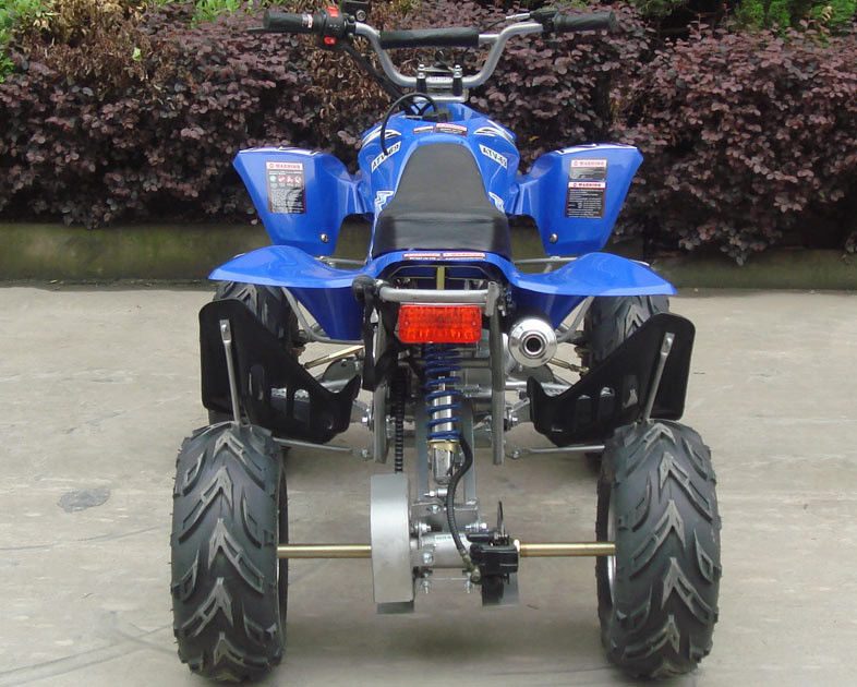 La jeunesse moyenne de la taille 110CC emballant l'air d'ATV s'est refroidie avec 7